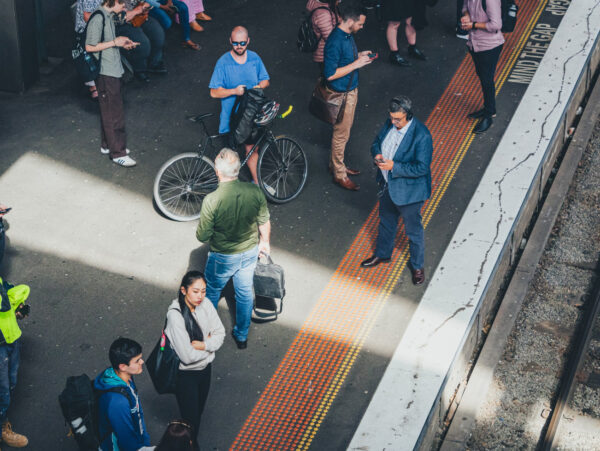 Why are so many Kiwis moving to Australia from NZ?